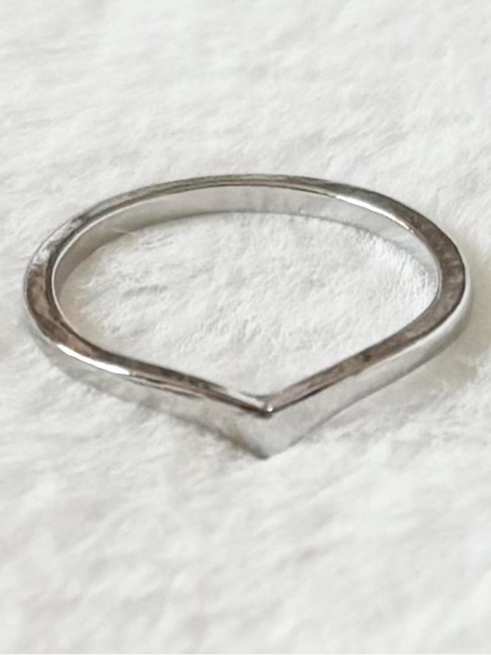 5/$15 🩷 MUST BUNDLE Minimal Chevron Stackable Silver Ring - Womens Jewelry